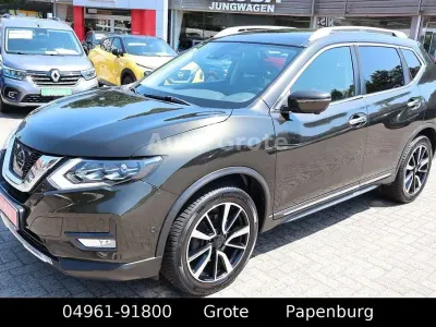 Gebraucht Nissan X-Trail Tekna 177 PS (130 kW) 2018 Grün SUV
