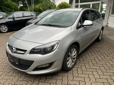 Gebraucht Opel Astra Active 101 PS (74 kW) 2013 Silber Kombi