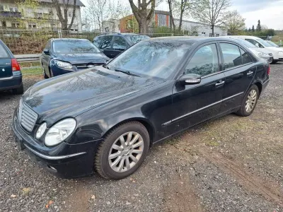 Gebraucht Mercedes E220 Elegance 150 PS (110 kW) 2004 Schwarz Limousine