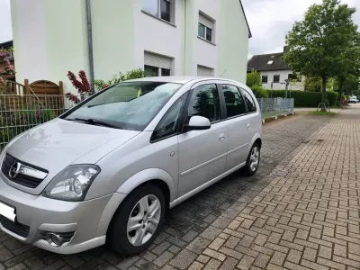 Gebraucht Opel Meriva Innovation 105 PS (77 kW) 2010 Silber Van / Kleinbus