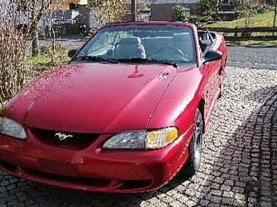 Gebraucht Ford Mustang 147 PS (108 kW) 1995 Rot Cabrio