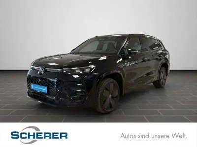 Używany VW Tayron R-line 150 KM (110 kW) 2025 Czarny SUV