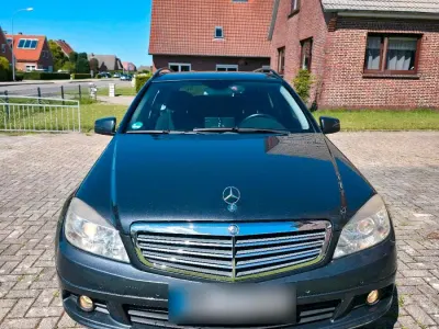 Gebraucht Mercedes C220 170 PS (125 kW) 2009 Grau Kombi