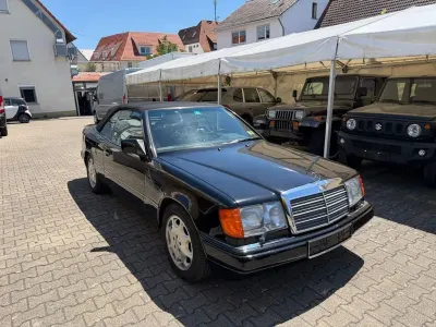 Gebraucht Mercedes 300 220 PS (161 kW) 1993 Schwarz Cabrio