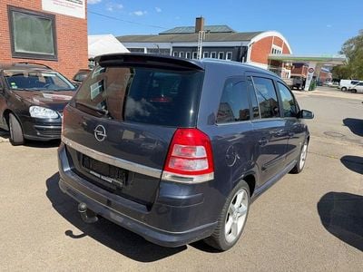 Usado Opel Zafira Sport 140 HP (102 kW) 2009 Azul Monovolume