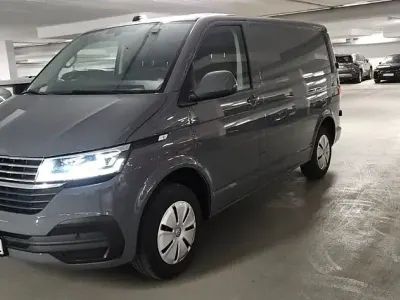 Begagnad VW Transporter 150 HK (110 kW) 2023 Grå Van