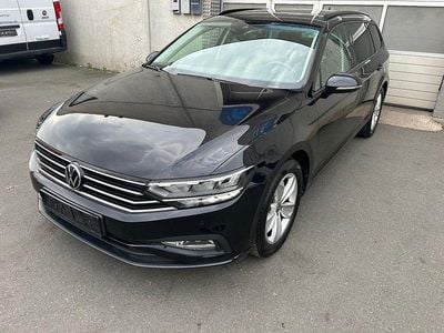 Gebraucht VW Passat 122 PS (89 kW) 2021 Schwarz Kombi