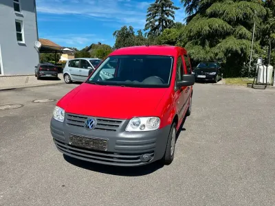 Gebraucht VW Caddy Life 109 PS (80 kW) 2009 Rot Van / Kleinbus