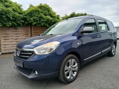Używany Dacia Lodgy 107 KM (78 kW) 2015 Niebieski Minivan