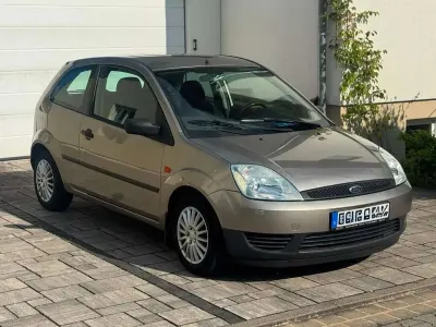 Gebraucht Ford Fiesta 69 PS (50 kW) 2005 Gold Kleinwagen