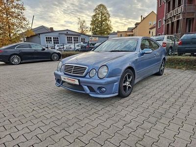 Blau Gebraucht 2000 Mercedes CLK200 Elegance Coupé | 1.100 € (Etwas zu teuer)