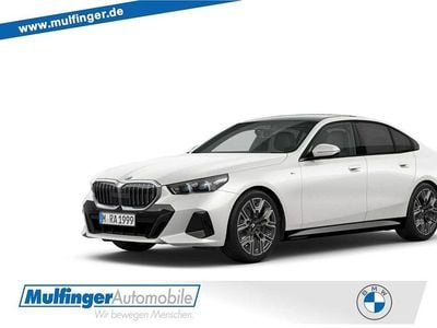 Gebraucht BMW 520 M Sport 197 PS (144 kW) 2025 Mineralweiß (metallic) Limousine