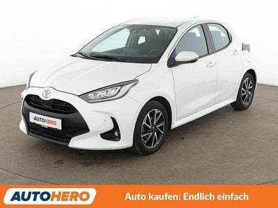 Gebraucht Toyota Yaris Team 125 PS (91 kW) 2023 Weiß Kleinwagen