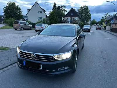 Gebraucht VW Passat Comfortline 150 PS (110 kW) 2017 Limousine