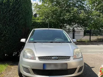 Gebraucht Ford Fiesta 80 PS (58 kW) 2006 Silber Kleinwagen