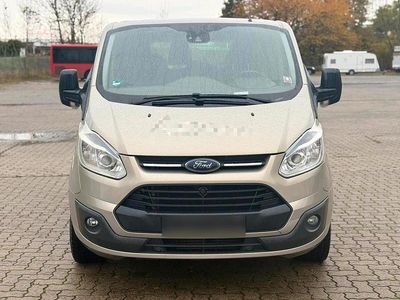 Gebraucht Ford Tourneo 155 PS (114 kW) 2014 Gold Van / Kleinbus