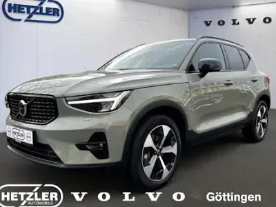 Second-hand Volvo XC40 Plus 197 CP (144 kW) 2024 Verde SUV