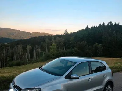 Gebraucht VW Polo 90 PS (66 kW) 2014 Silber Kleinwagen