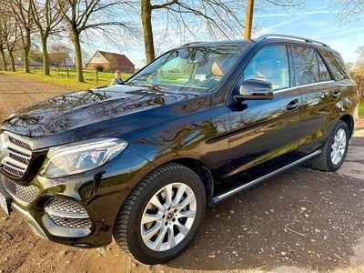 Schwarz Gebraucht 2017 Mercedes GLE350 SUV | 42.500 € (Fairer Preis)