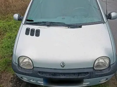 Usata Renault Twingo 58 CV (42 kW) 2007 Argento Utilitaria