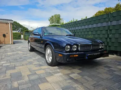 Gebraucht Jaguar XJ Executive 284 PS (208 kW) 2002 Blau Limousine