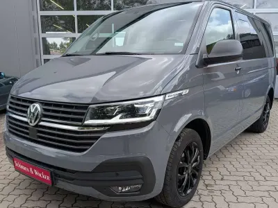 Gebraucht VW Multivan Trendline 150 PS (110 kW) 2022 Pure grey Van / Kleinbus
