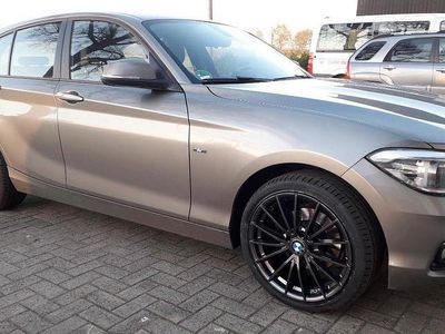 Gebraucht BMW 120 Urban Line 177 PS (130 kW) 2015 Andere farben Kleinwagen