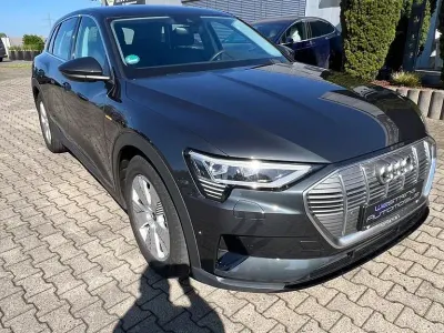 Brugt Audi e-tron Basis 300 kW (408 HK) 2021 Grå SUV