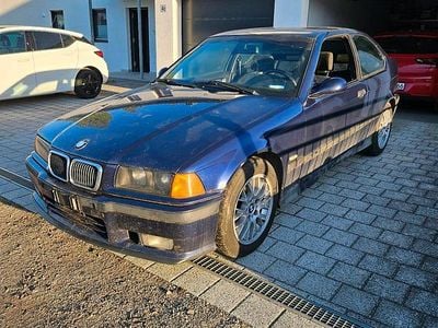 Second-hand BMW 323 Compact Sport Line 170 CP (125 kW) 2000 Albastru Hatchback