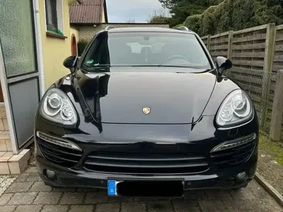 Gebraucht Porsche Cayenne Diesel 241 PS (177 kW) 2011 Schwarz SUV