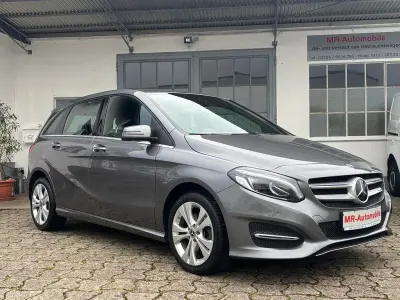 Gebraucht Mercedes 200 Urban 136 PS (100 kW) 2017 Grau Limousine