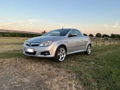 Gebraucht Opel Tigra Edition 90 PS (66 kW) 2005 Silber Cabrio