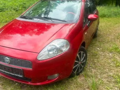 Gebraucht Fiat Grande Punto 77 PS (56 kW) 2007 Rot Kleinwagen