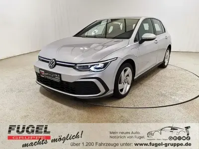 Używany VW Golf VII GTE 204 KM (150 kW) 2021 Srebrny Hatchback