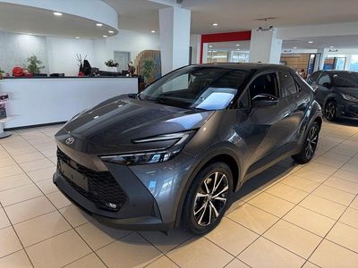 Gebraucht Toyota C-HR 223 PS (164 kW) 2024 Grey metallic (1g3)/ black (20 SUV