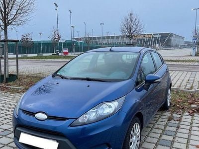 Blau Gebraucht 2010 Ford Fiesta Ambiente Limousine | 2.150 € (Etwas zu teuer)