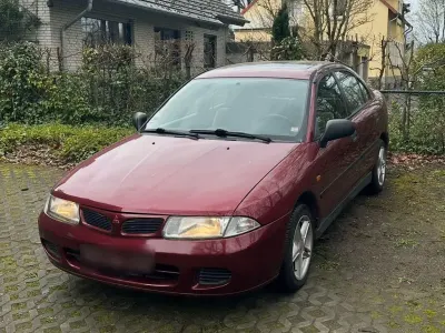 Usado Mitsubishi Carisma 125 HP (91 kW) 1998 Andere farben Carrinha