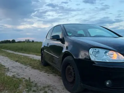 Gebraucht VW Golf V 75 PS (55 kW) 2005 Schwarz Kleinwagen