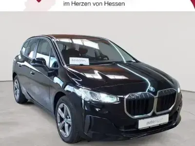 Gebraucht BMW 230e Active Tourer Performance 150 PS (110 kW) 2023 Schwarz Van / Kleinbus