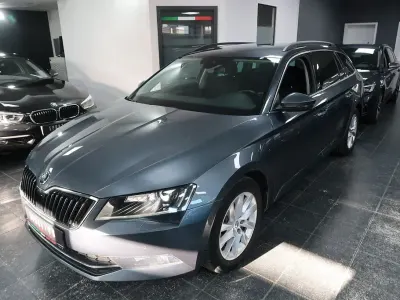 Gebraucht Skoda Superb Ambition 190 PS (139 kW) 2016 Metall grau metallic Kombi