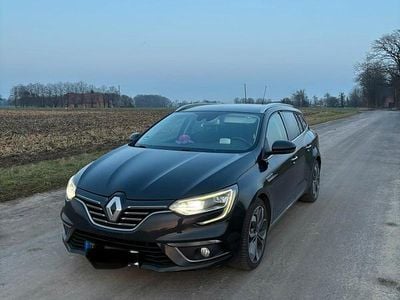 Schwarz Gebraucht 2017 Renault Mégane GrandTour Bose Edition Kombi | 8.900 € (Guter Preis)