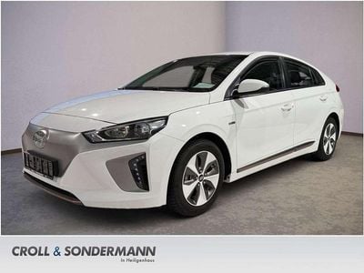 Gebraucht Hyundai Ioniq Trend 88 kW (120 PS) 2018 Polar white uni Kleinwagen