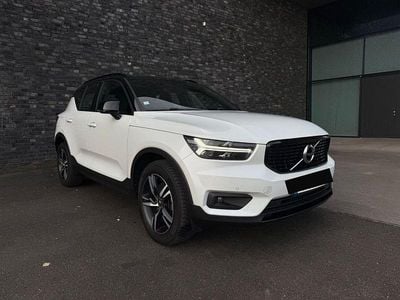 Second-hand Volvo XC40 R-Design 190 CP (139 kW) 2018 Alb SUV
