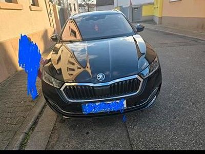 Gebraucht Skoda Octavia First Edition 150 PS (110 kW) 2020 Schwarz Kombi