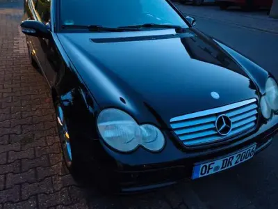 Gebraucht Mercedes CL200 163 PS (119 kW) 2002 Schwarz Coupé