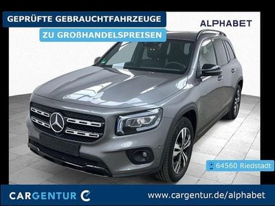 Mercedes GLB220