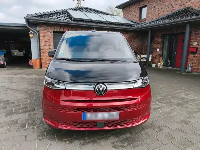 Gebraucht VW Multivan Goal 204 PS (150 kW) 2025 Rot Van / Kleinbus