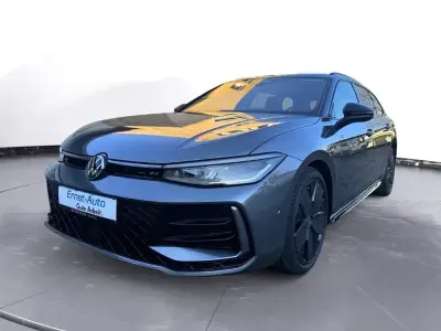 Neu VW Passat R-line 193 PS (141 kW) 2025 Diabasgrau metallic Kombi