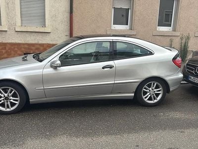 Mercedes C230