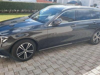 Mercedes E200